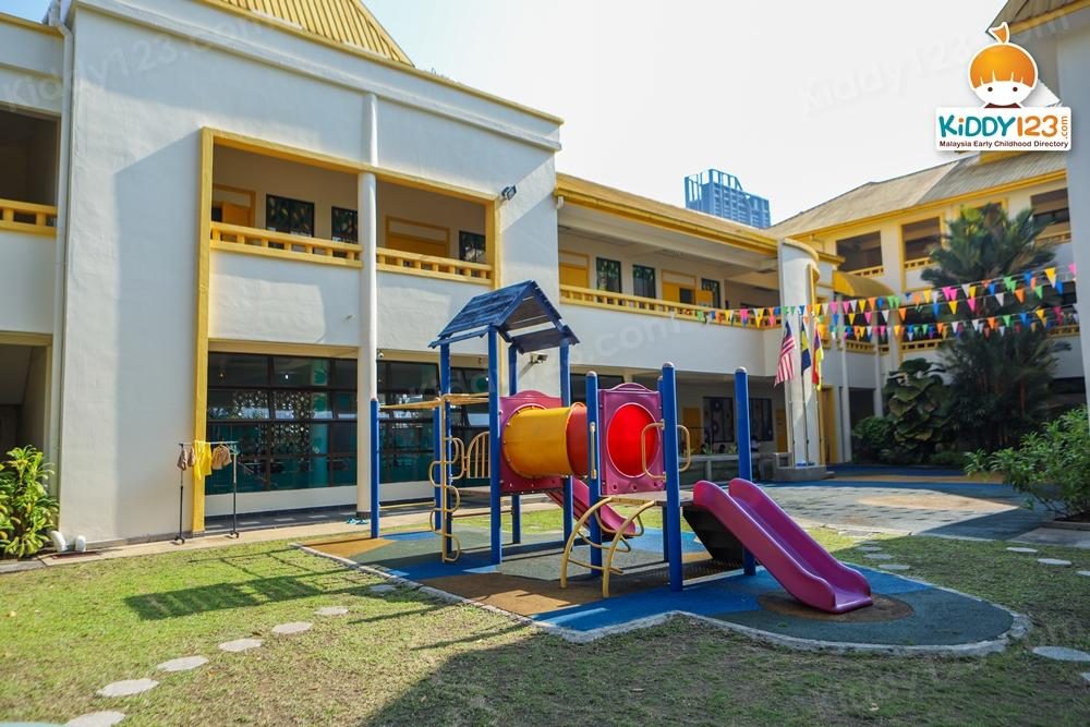 PeiKen Mandarin-English Sri Petaling