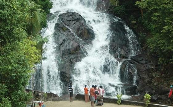 Kota Tinggi Waterfall Resort — photo 1