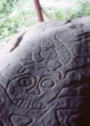 Lumuyu Rock Carving — photo 1