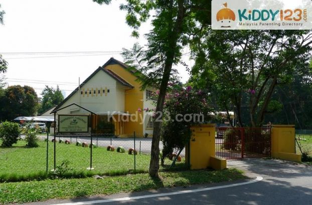 Growing Moments Montessori Preschool (Tadika Sinar Semangat)