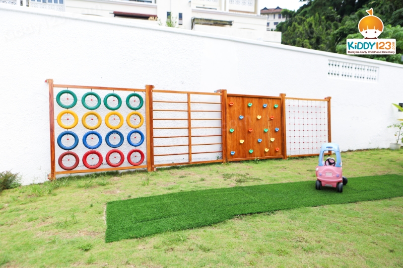 My Little Compass, Bangsar — photo 4