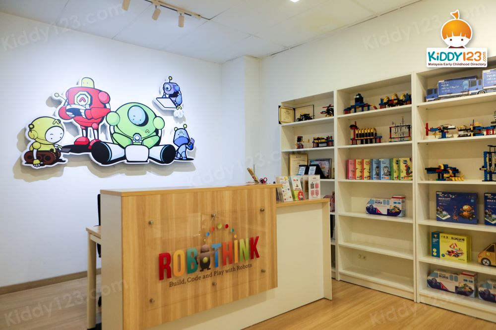 RoboThink, Bandar Utama — photo 2