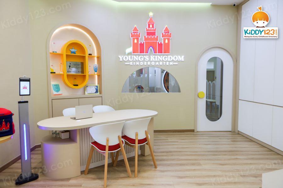 Young’s Kingdom, Setia Tropika, Johor — photo 2