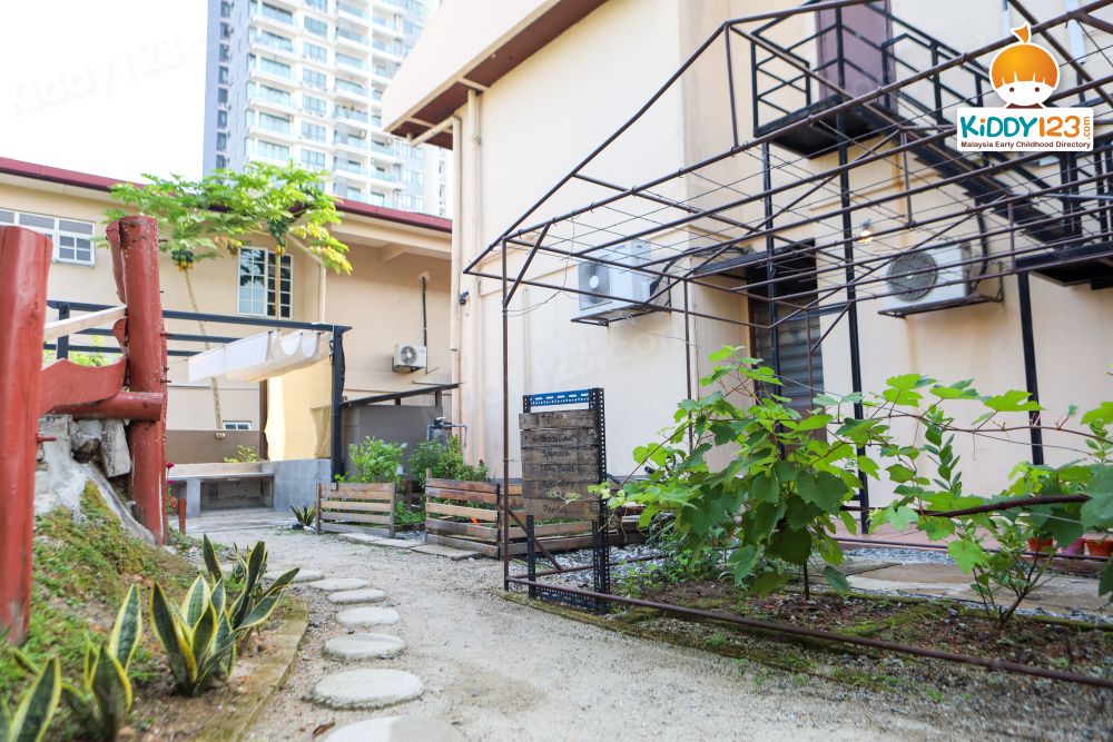 Piccoli Kindergarten Happy Garden