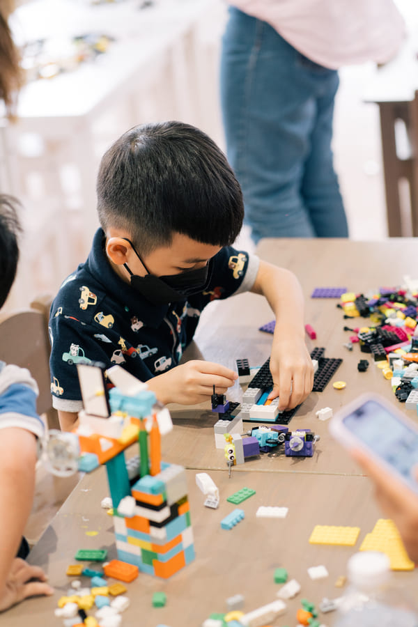 Strengthen family bonds and Rebuild the World with The LEGO® Group